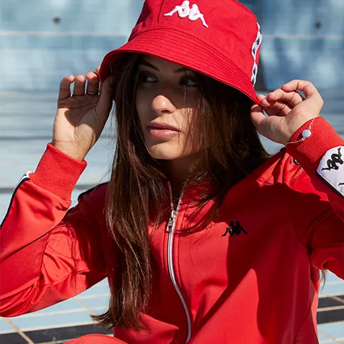 Bluzy w kapsułowej garderobie